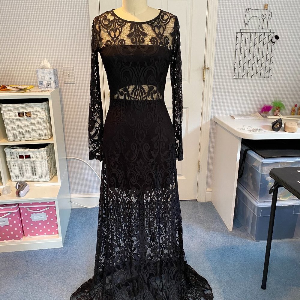Alexis NWT Black Lace maxi dress